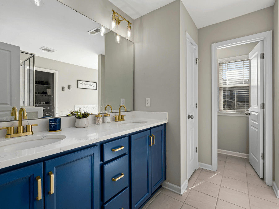 Luxury bathroom remodel by Krab Construction, general contractor in Orange County, CA