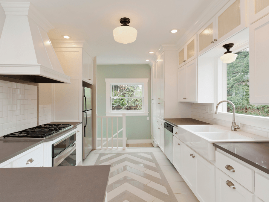 Custom white kitchen renovation by Krab Construction, general contractor in Orange County, CA