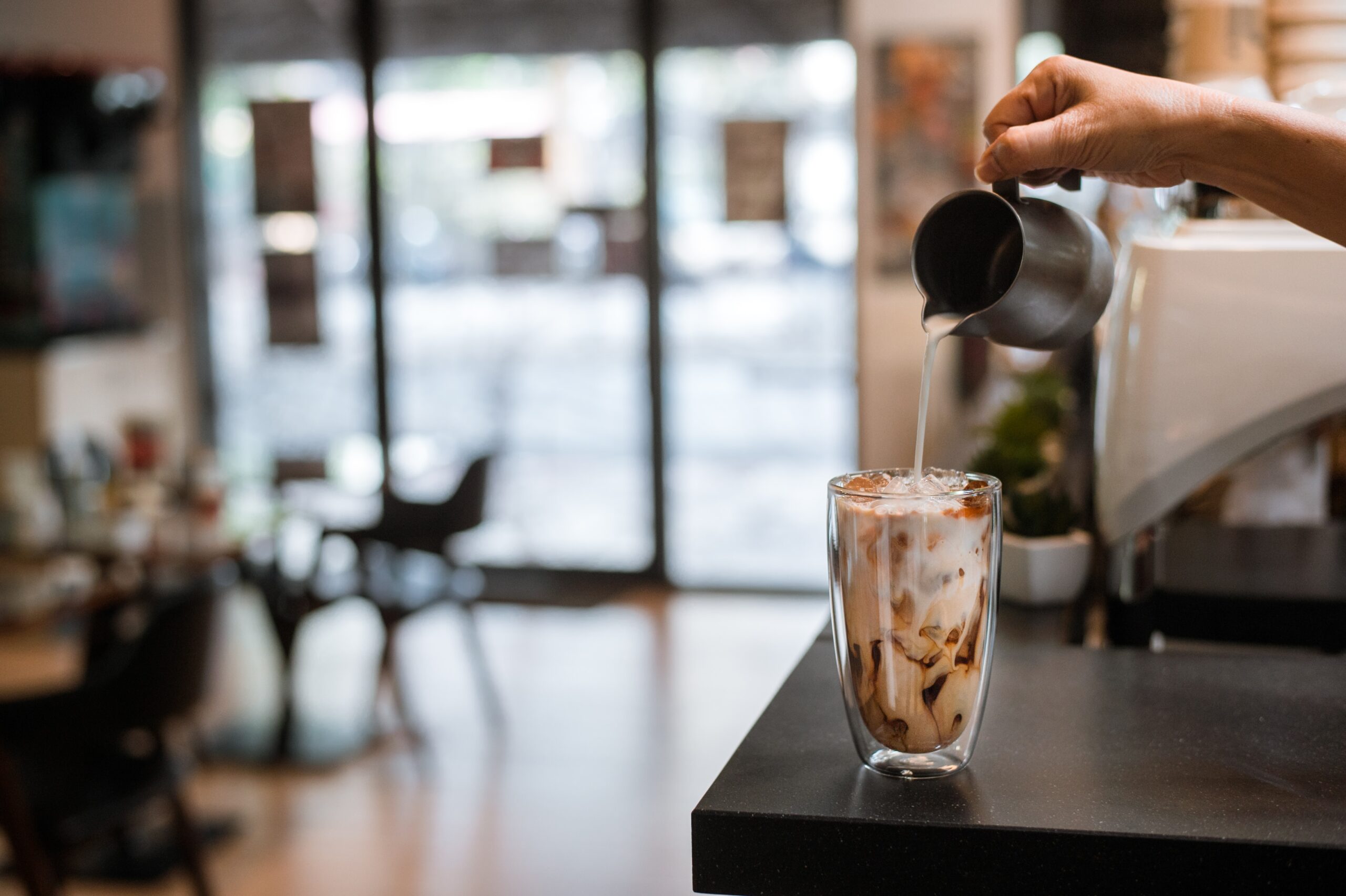 Cold Brew vs Iced Coffee: Which Chilled Caffeine Fix is Right for You?