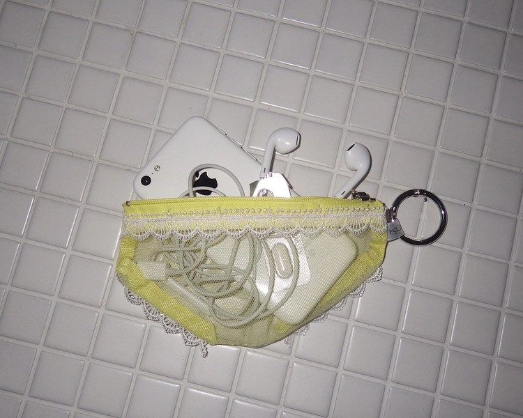 Cheeky pouch [Lemon]