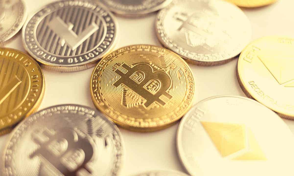 BitcoinAltcoins-min.jpg