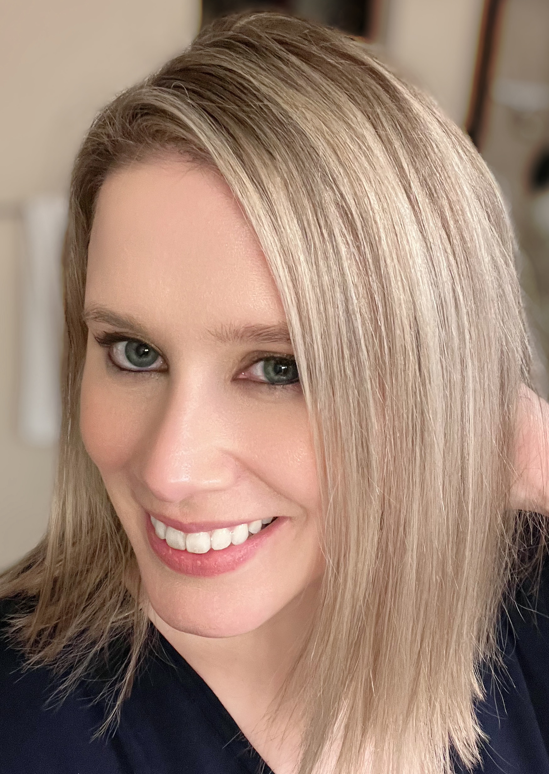 How to Take Your Makeup from Day to Night Without Looking Like a Greasy Goblin