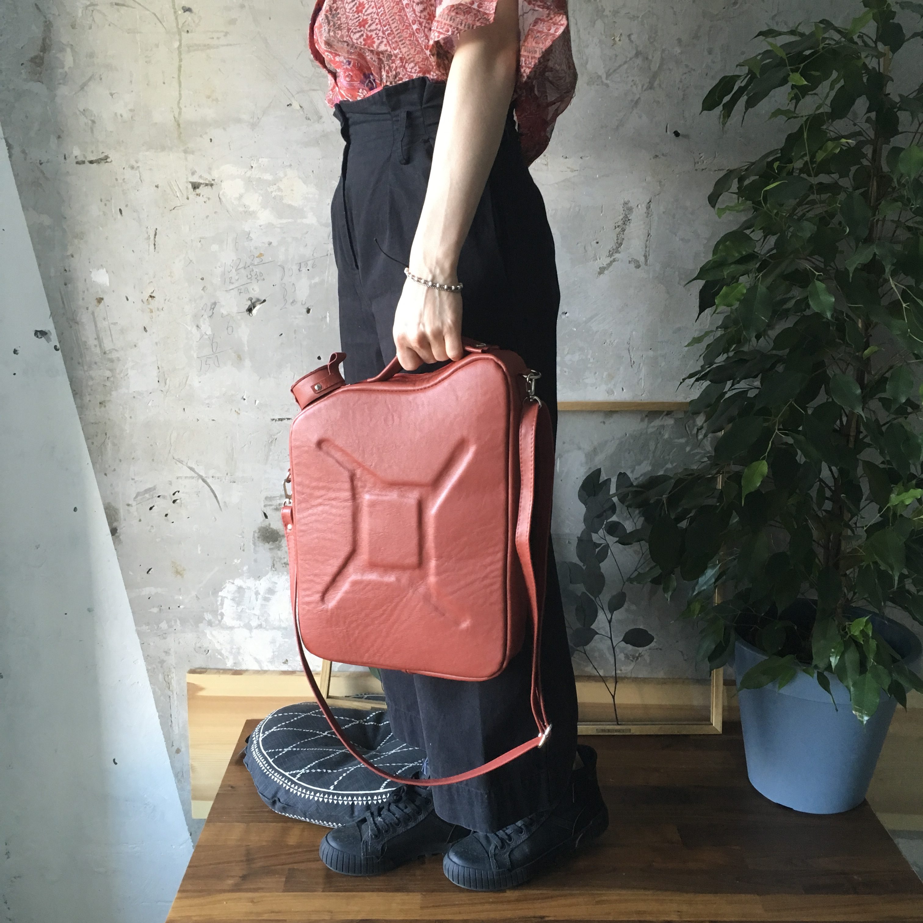 Jerrycan Bag Gas Can Backpack – KrukruStudio