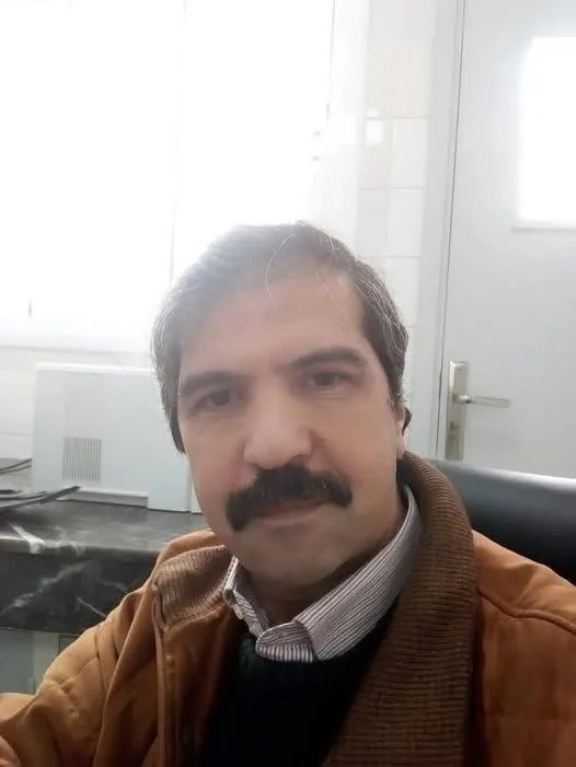 ــــ لا أفقه شيئا في السياسة ـــ