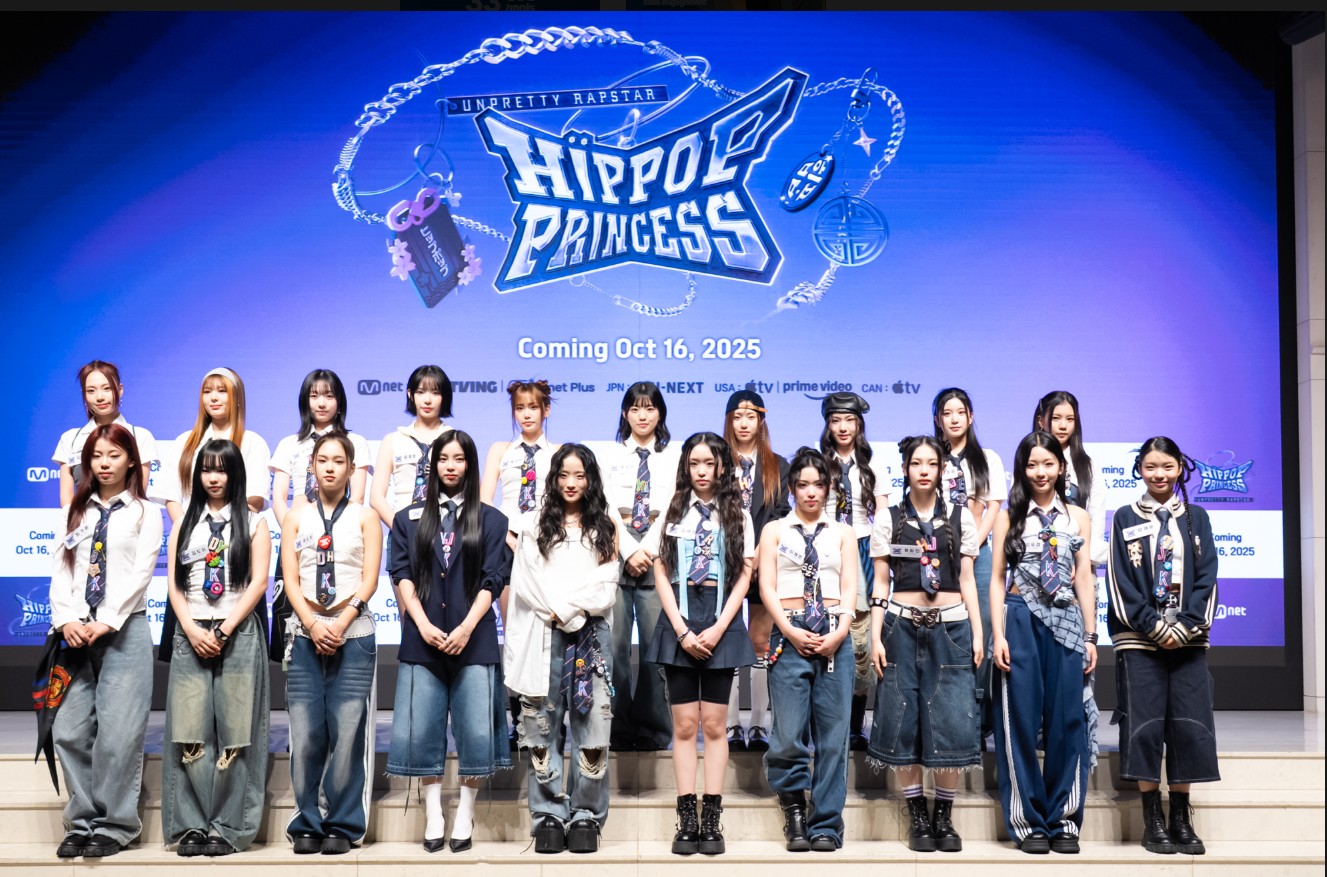 UNPRETTY RAPSTAR: Back after 9 years, a concept shift but the same