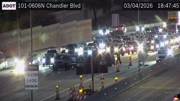 Breaking News: SB Loop 101 Price Freeway Crash in Chandler - Traffic Alert & Updates (2026)