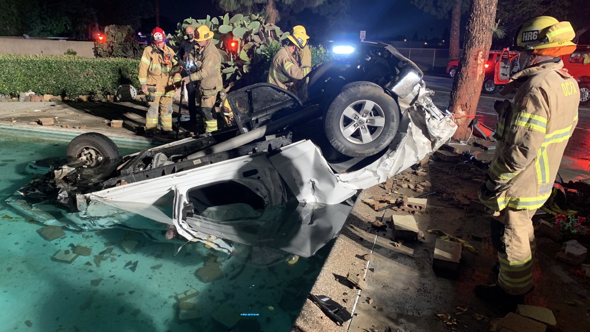 2 men killed when pickup crashed into garden grove pool during pursuit had lengthy criminal histories police ktla on san jose car accident hit and run