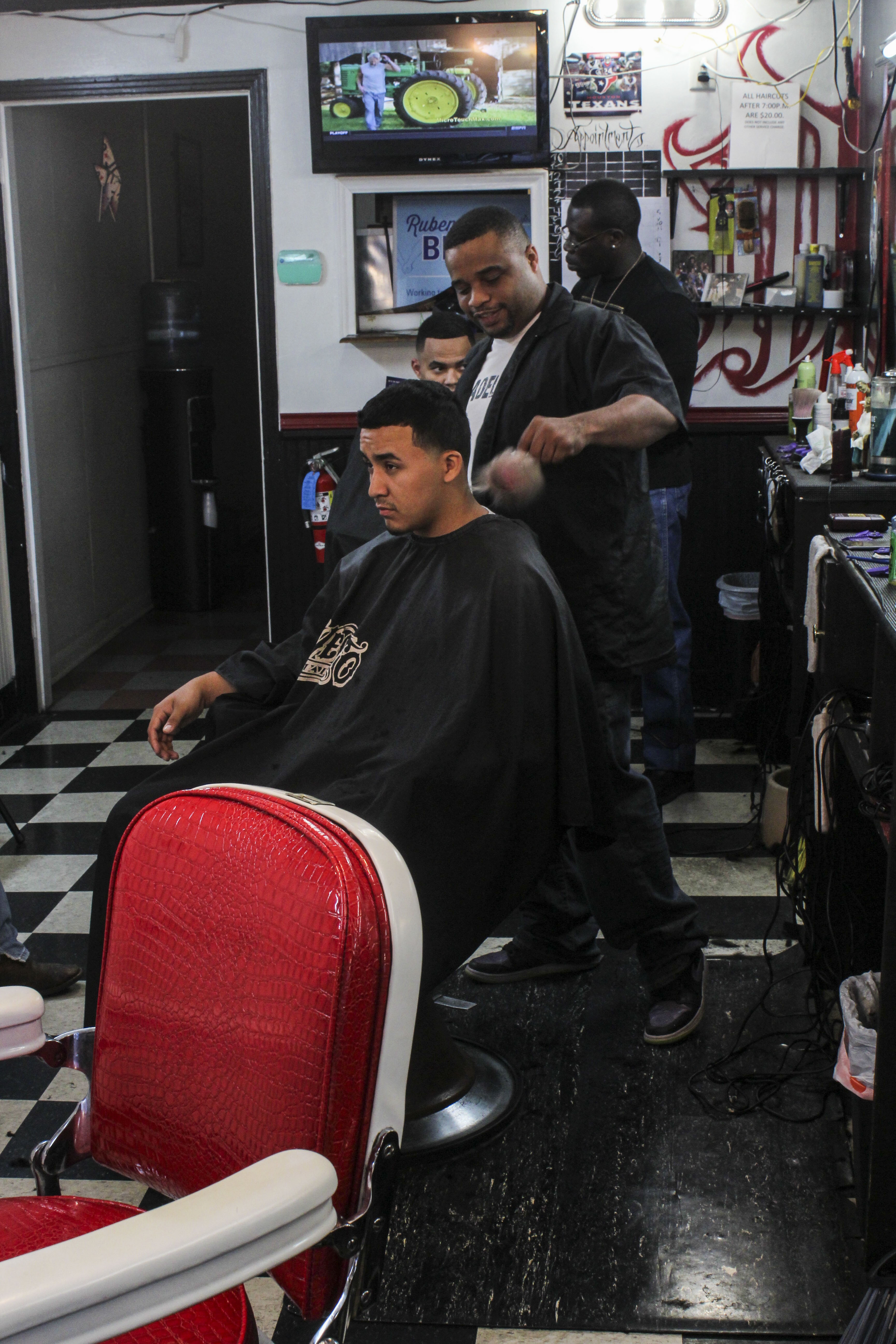 trash-talk-and-faded-cuts-getting-to-know-one-of-san-marcos-only