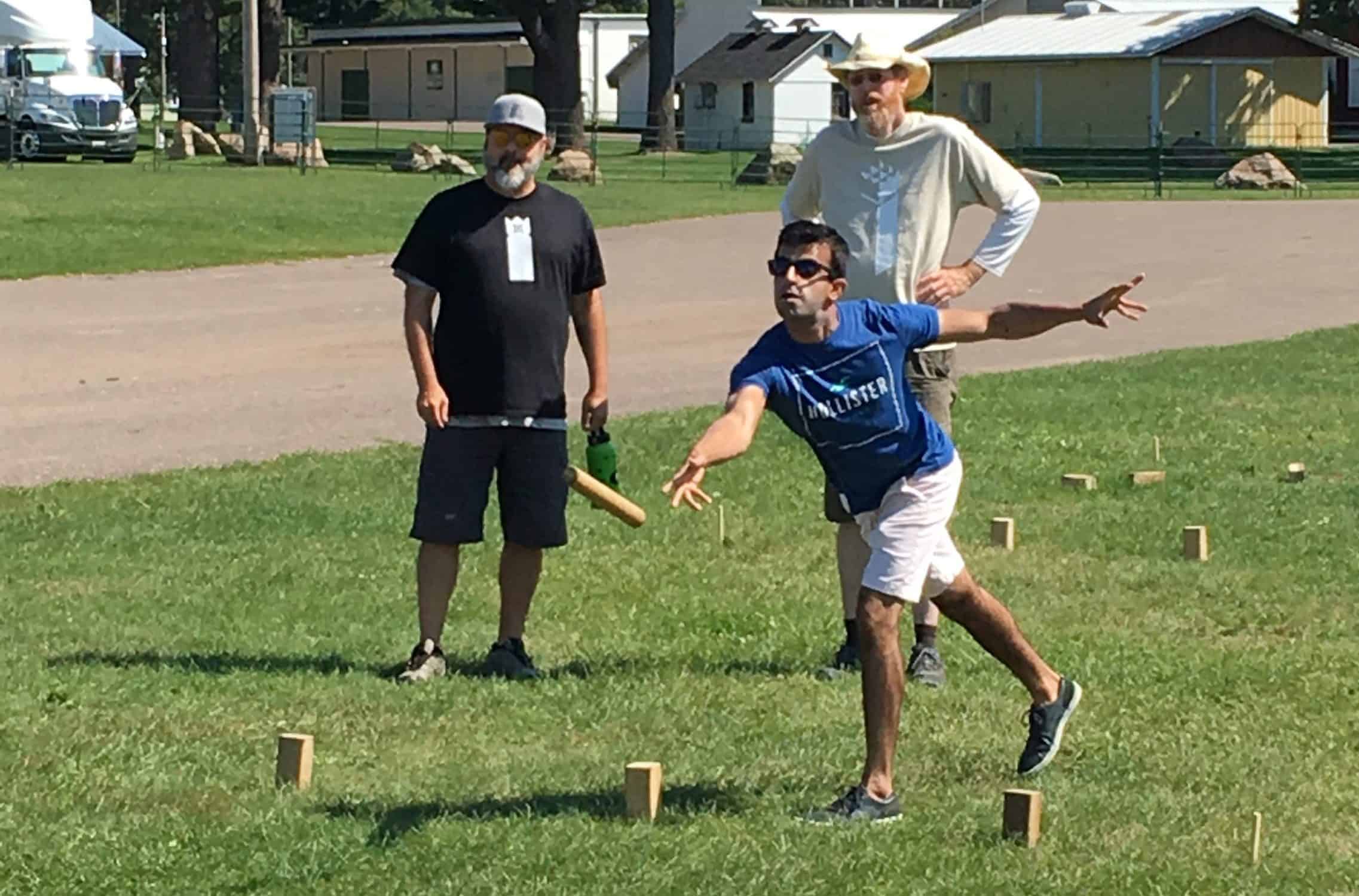Photo of players at Leinenkugel's 150th Anniversary Kubb Tournament