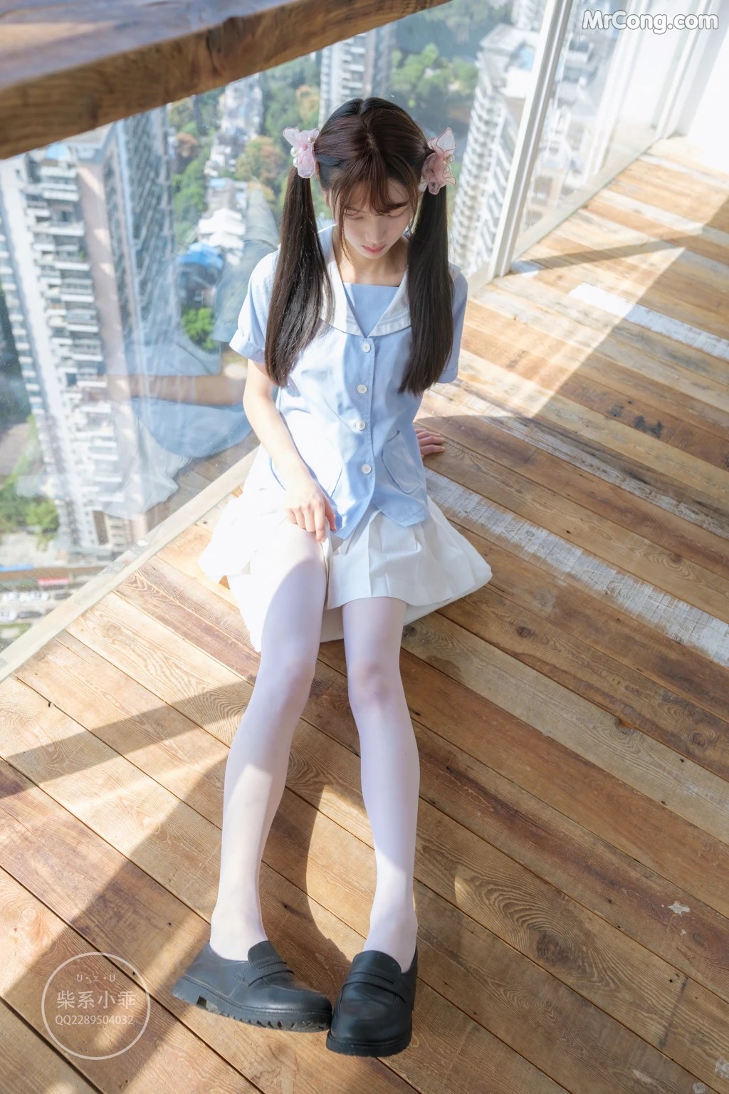 Coser@稚乖画册 Vol.001: 晴空01 白丝双马尾JK (79 photos)