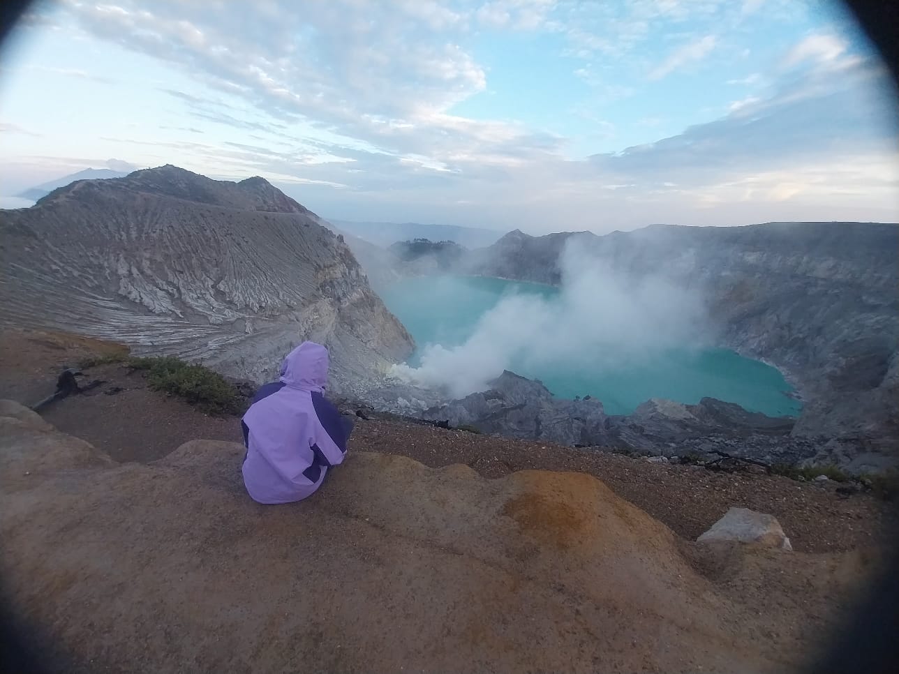 kawah-ijen-blu-fire-kulo-java-tour-and-travel-1 kawah-ijen-blu-fire-kulo-java-tour-and-travel-1