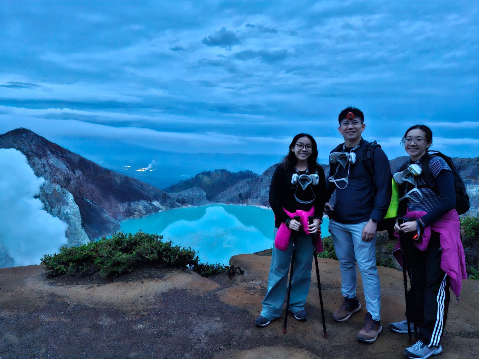 kawah-ijen-blue-fire-kulo-java-tour-and-travel-4 kawah-ijen-blue-fire-kulo-java-tour-and-travel