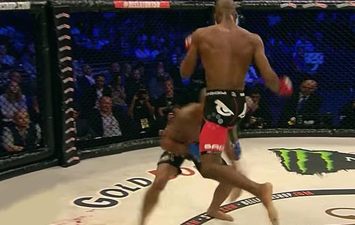 MVPs flying knee into Cyborgs skull Kung Fu Kingdom MVPs flying knee into Cyborgs skull Kung Fu Kingdom
