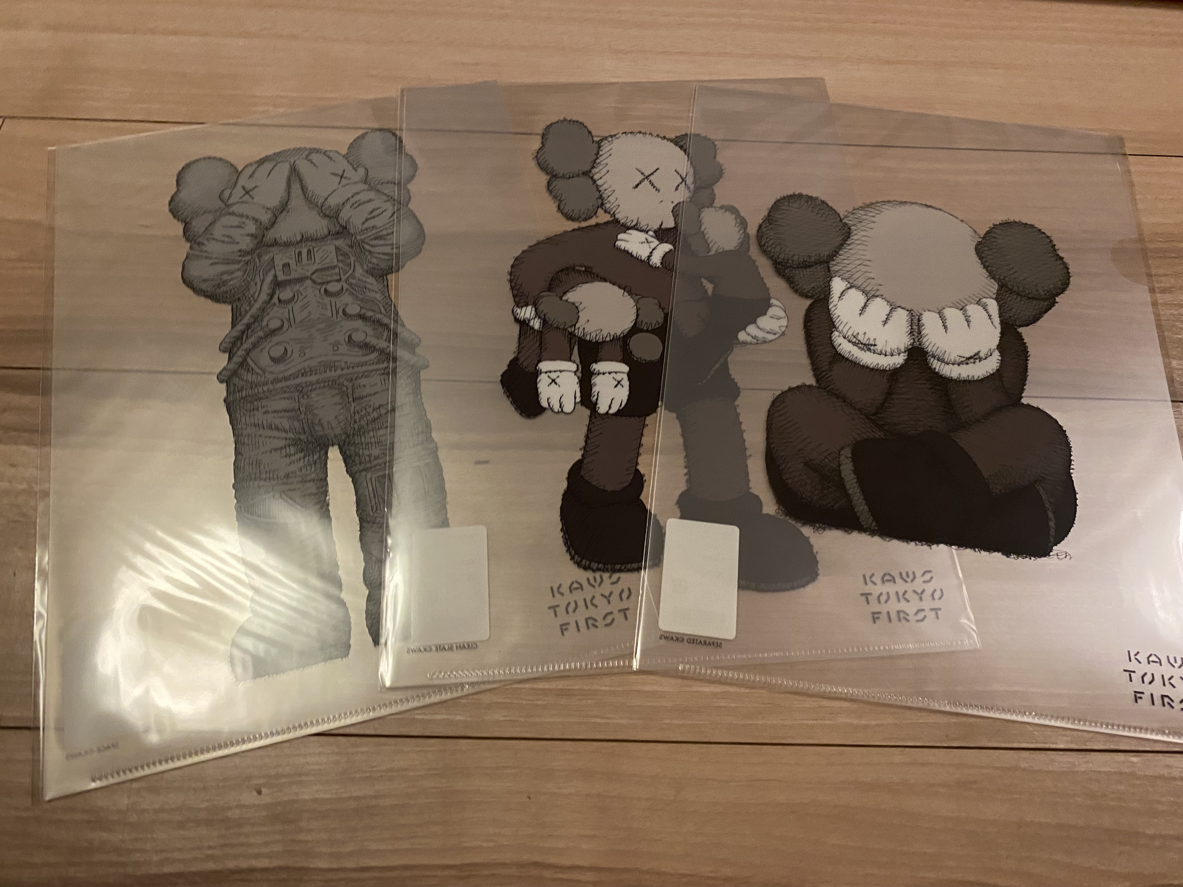 KAWS TOKYO FIRST 2枚セット ハンカチ KAWS Tokyo First - KAWS KAWS