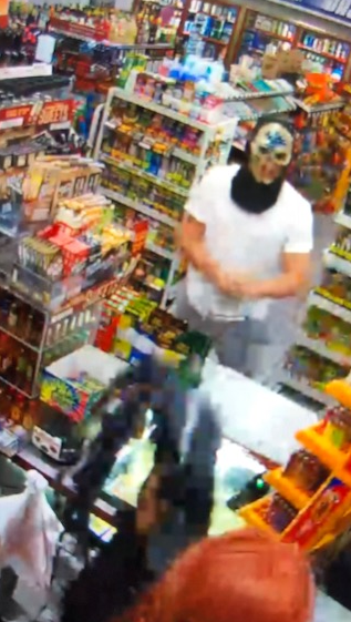 Columbia Police Look for Robber