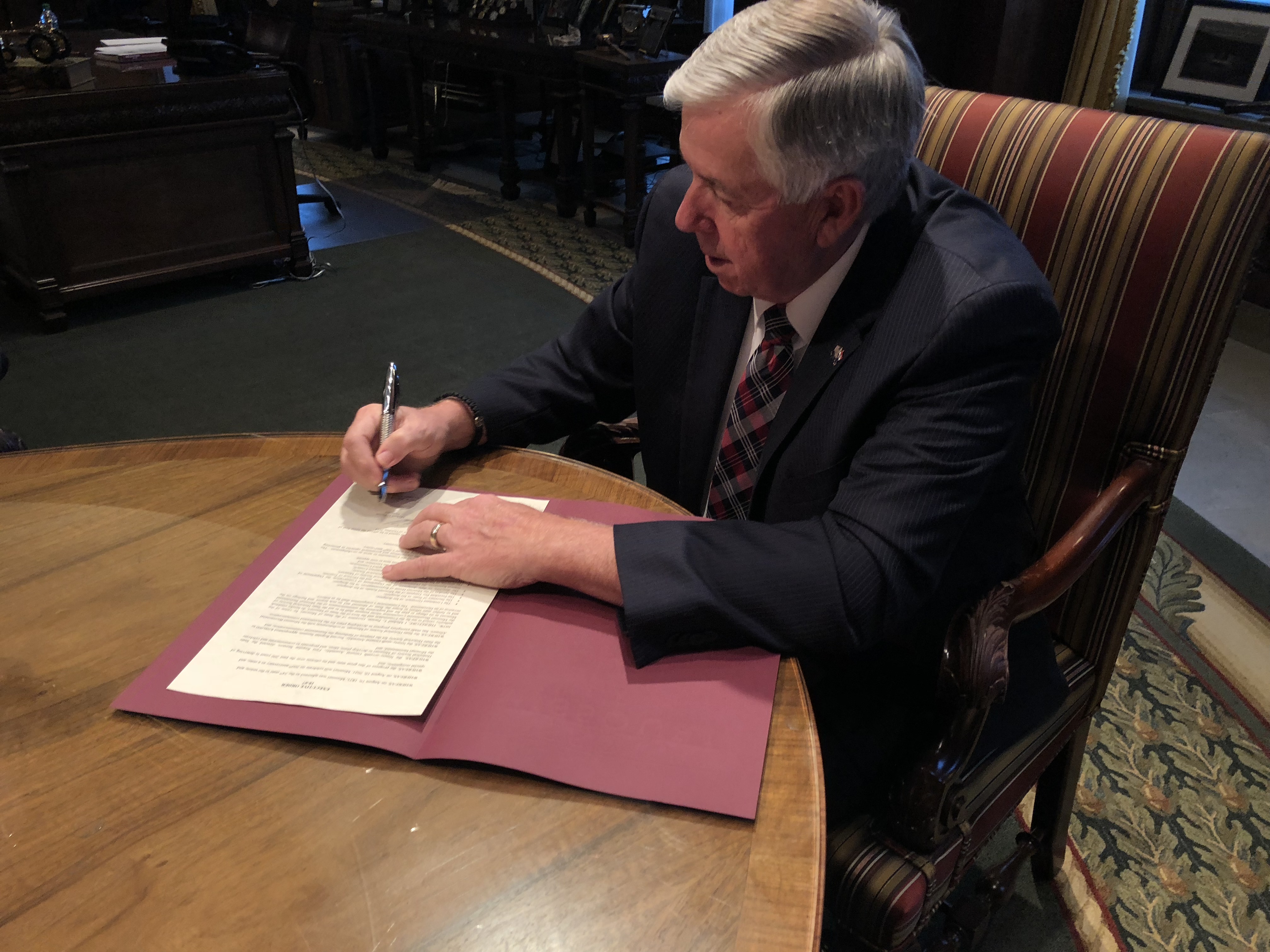 Parson Forms Bicentennial Commission