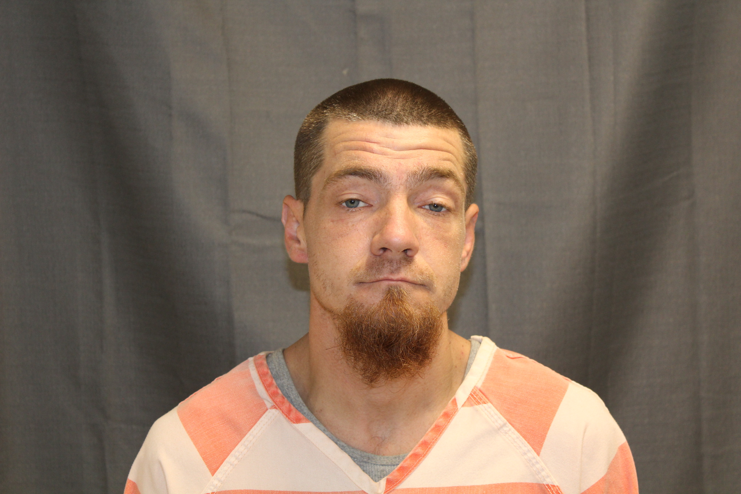 Eldon Man Arrested For Burglary And Trespassing And Resisting Arrest In