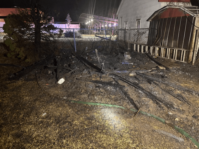 Burn barrel fire burns down outbuilding in Jefferson City