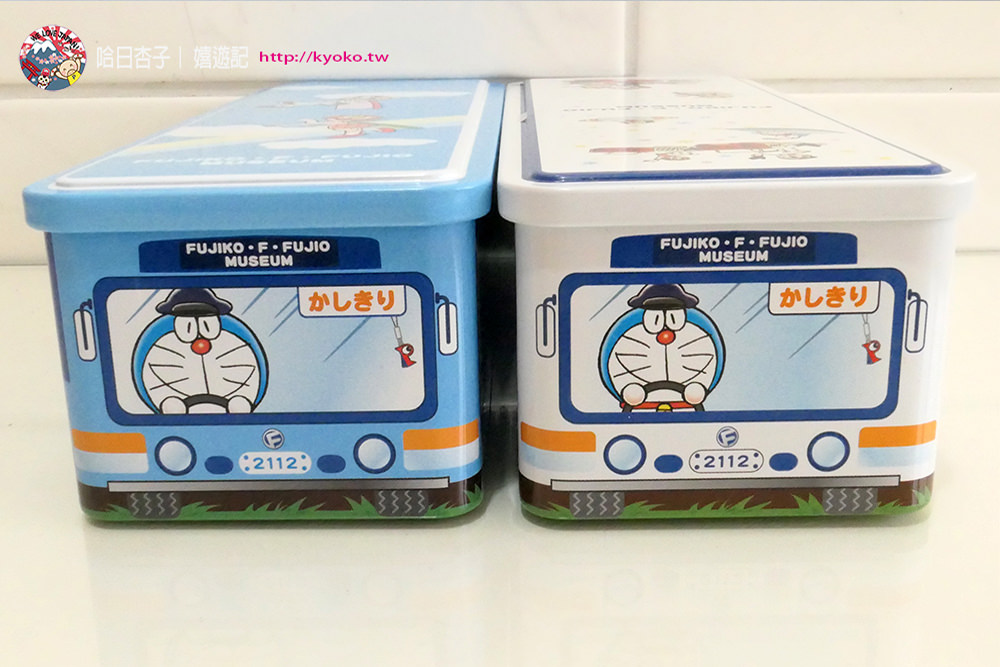 哆啦A夢 ｜ 藤子・F・不二雄博物館・接駁巴士法式小蛋糕禮盒 ｜ 藍色＋白色新款