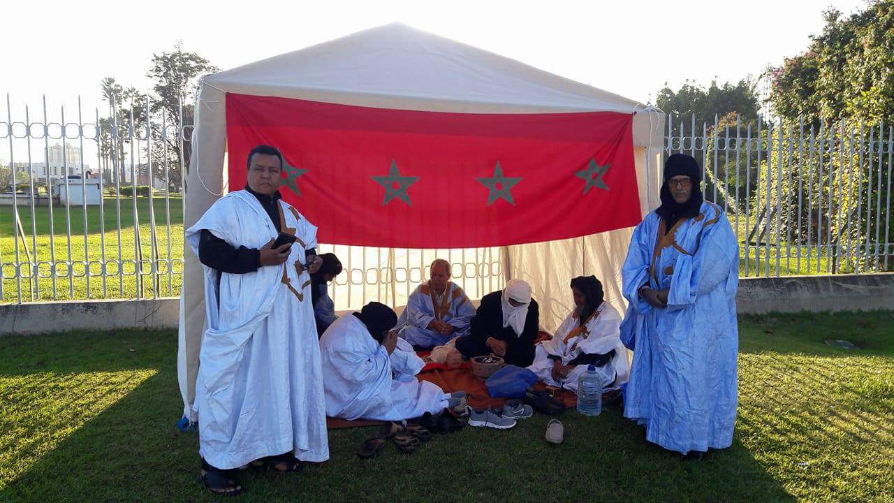 بالصور+بلاغ…المدير العام بالنيابة للمكتب الوطني للكهرباء و الماء الصالح للشرب (قطاع الماء) ينهي إعتصام الرباط للمتضررين من الإقصاء من العقود التعاقدية المنحدرين من الأقاليم الجنوبية. 