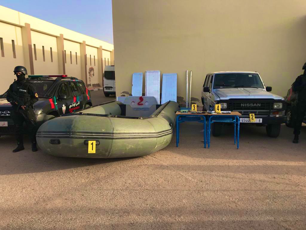 العيون .. توقيف شخصين أحدهما موريتاني للاشتباه في تورطهما في تنظيم الهجرة غير المشروعة والاتجار في البشر