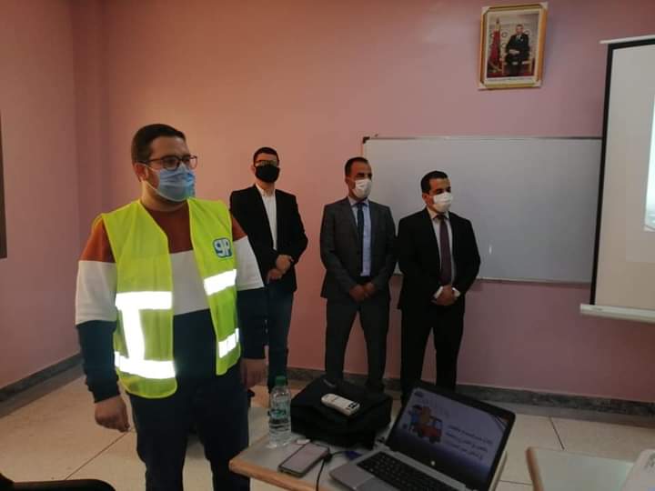 مؤسسة التفتح الفني للتربية والتكوين بطرفاية تخلد اليوم الوطني للسلامة الطرقية