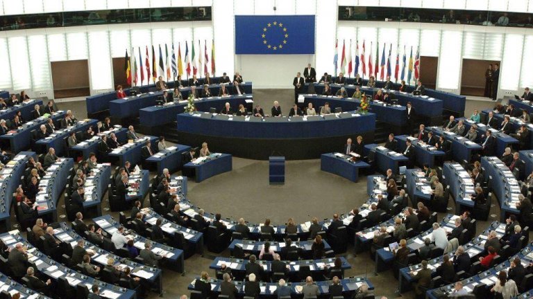 المفوضية الأوروبية تزكي الاتفاق التجاري الأوروبي المغربي 