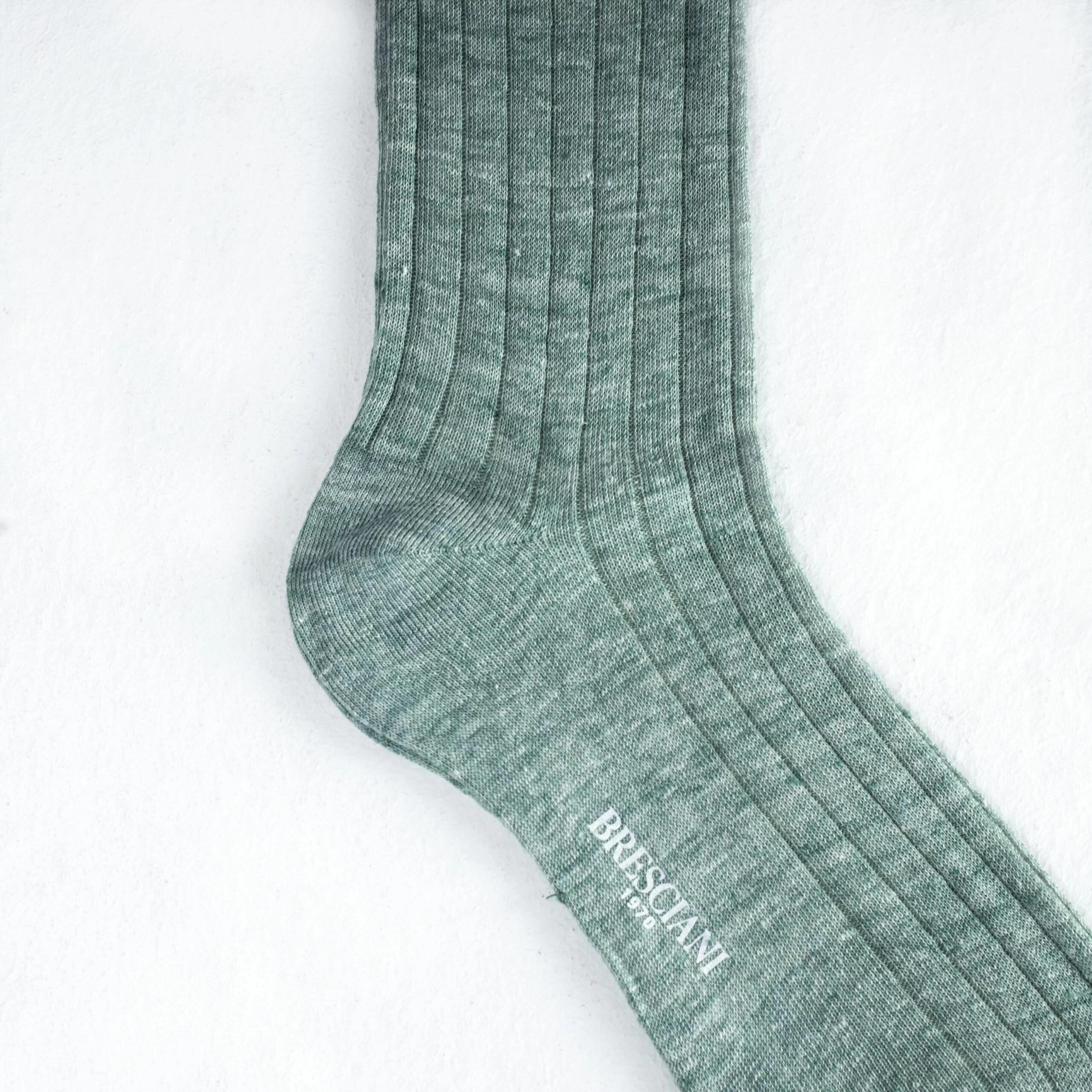 Chaussettes en lin vert chiné uni
