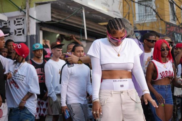 Tokischa presenta las nuevas caras del género urbano: July Queen y LissDoll