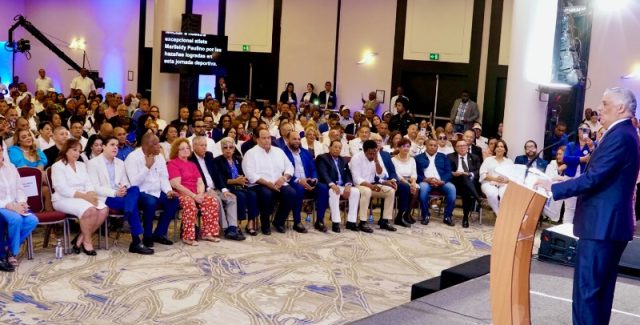 PRD: proclama a Miguel Vargas candidato presidencial y autoriza hacer alianzas