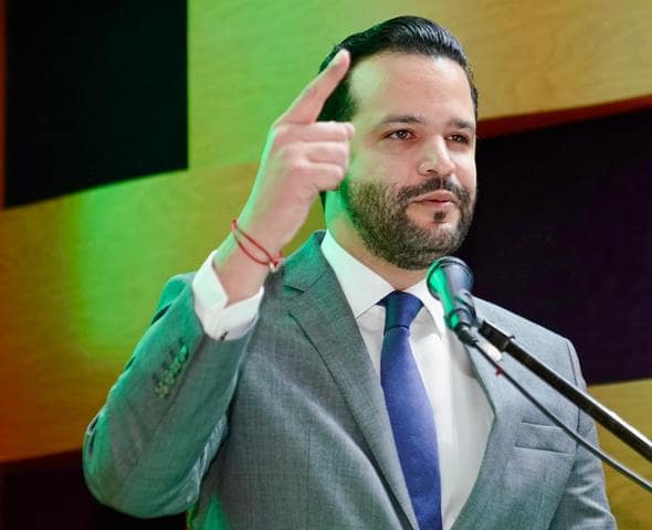 Rafael Paz a Faride Raful: "los dominicanos exigen resultados, no excusas"