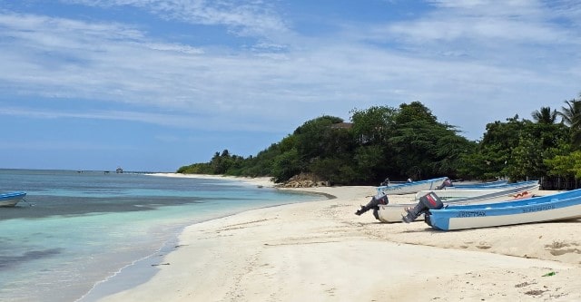 Caseteros resaltan higienización de Playas Punta Rucia y La Ensenada