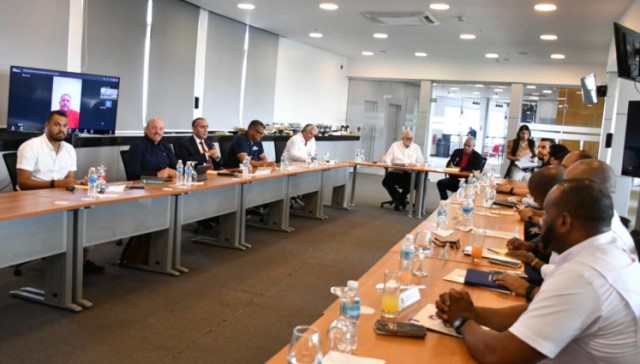 LIDOM y peloteros inician negociación para un nuevo acuerdo laboral