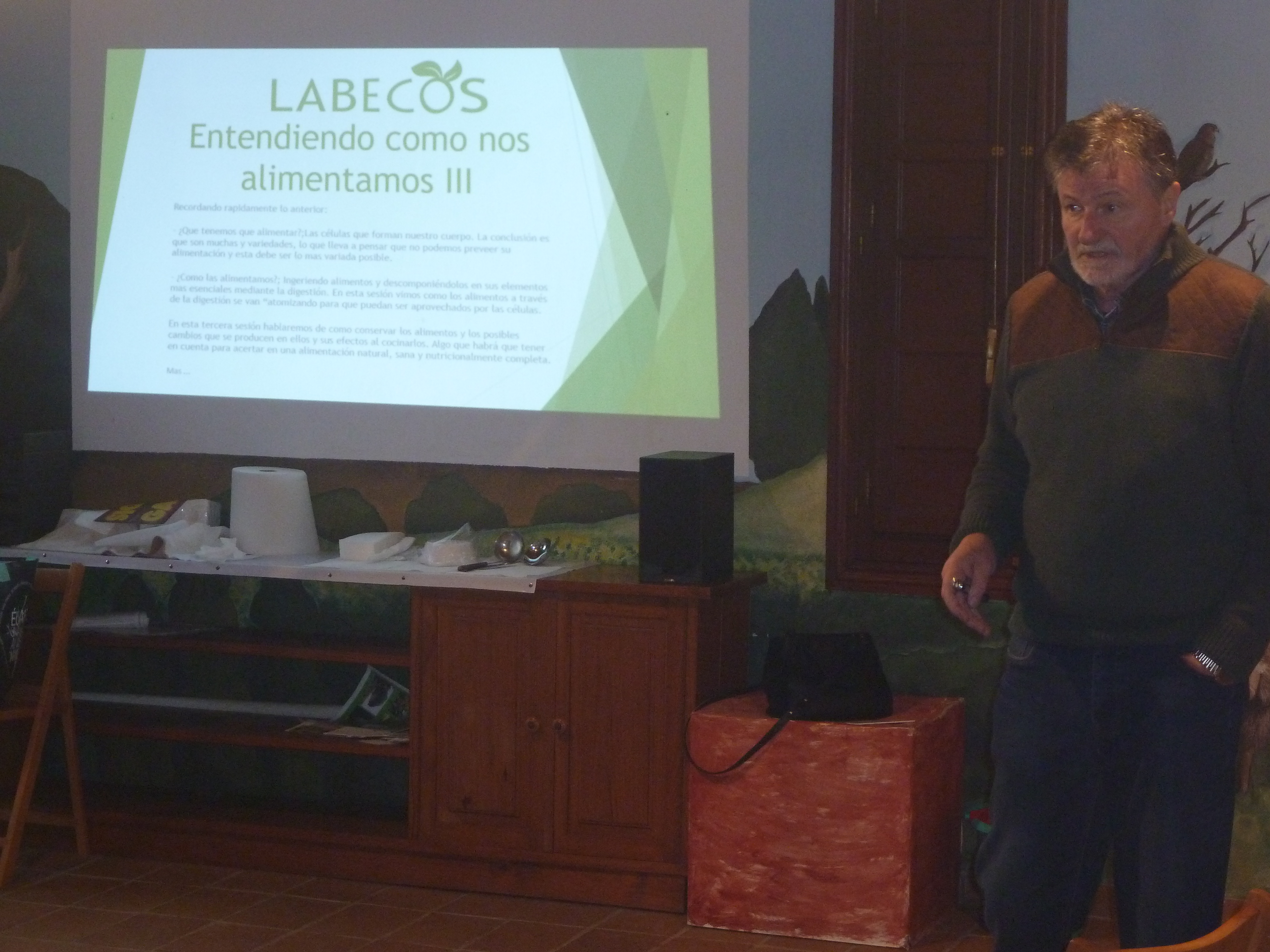 SesionIII Explicando 2 - Charla-Degustaci&oacute;n; Entendiendo como nos alimentamos IV