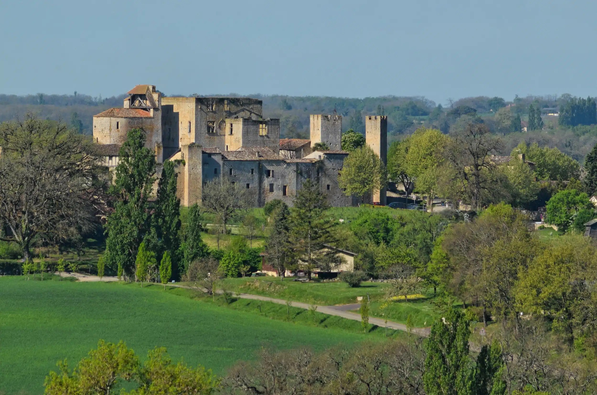 Larressingl, la petite Carcassonne du Gers