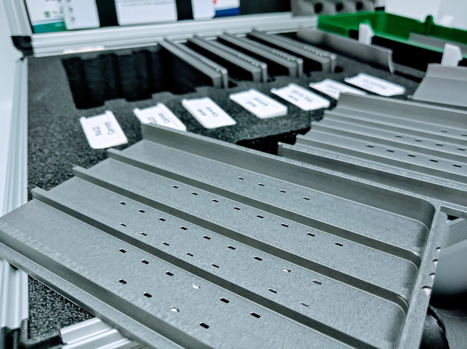 LabTIE dispenser and mesh plate for laboratory sample prep