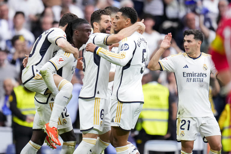 Real Madrid gana la liga de España con la derrota del Barcelona ante Girona