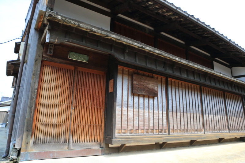 富山の岩瀬にて陶芸家として生きる釋永岳 | lade