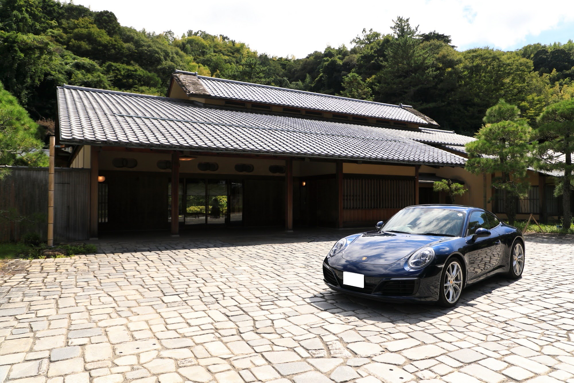 伊豆長岡・温泉旅館「三養荘 -1-」深緑に包まれて迎える記念すべき50歳