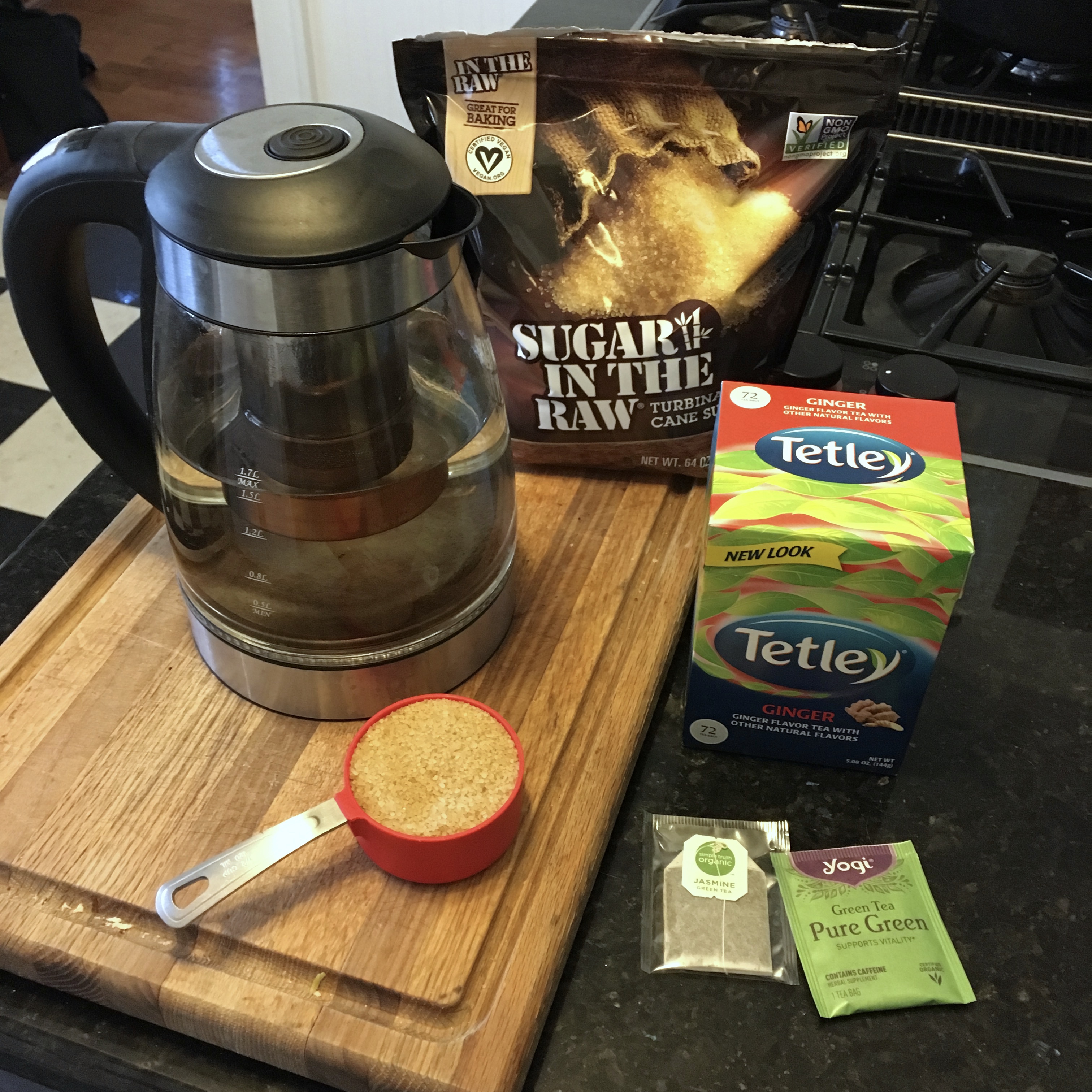 Sweet tea ingredients including water, teas, and cane sugar