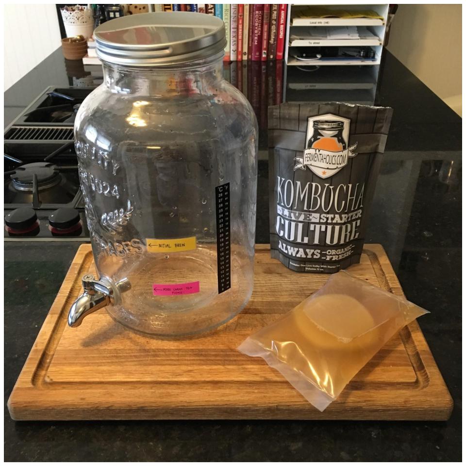 Lady Jupiter makes a SCOBY from store-bought kombucha, AND starts a continuous brew with a purchased SCOBY #homebrew #kombucha #milblogger