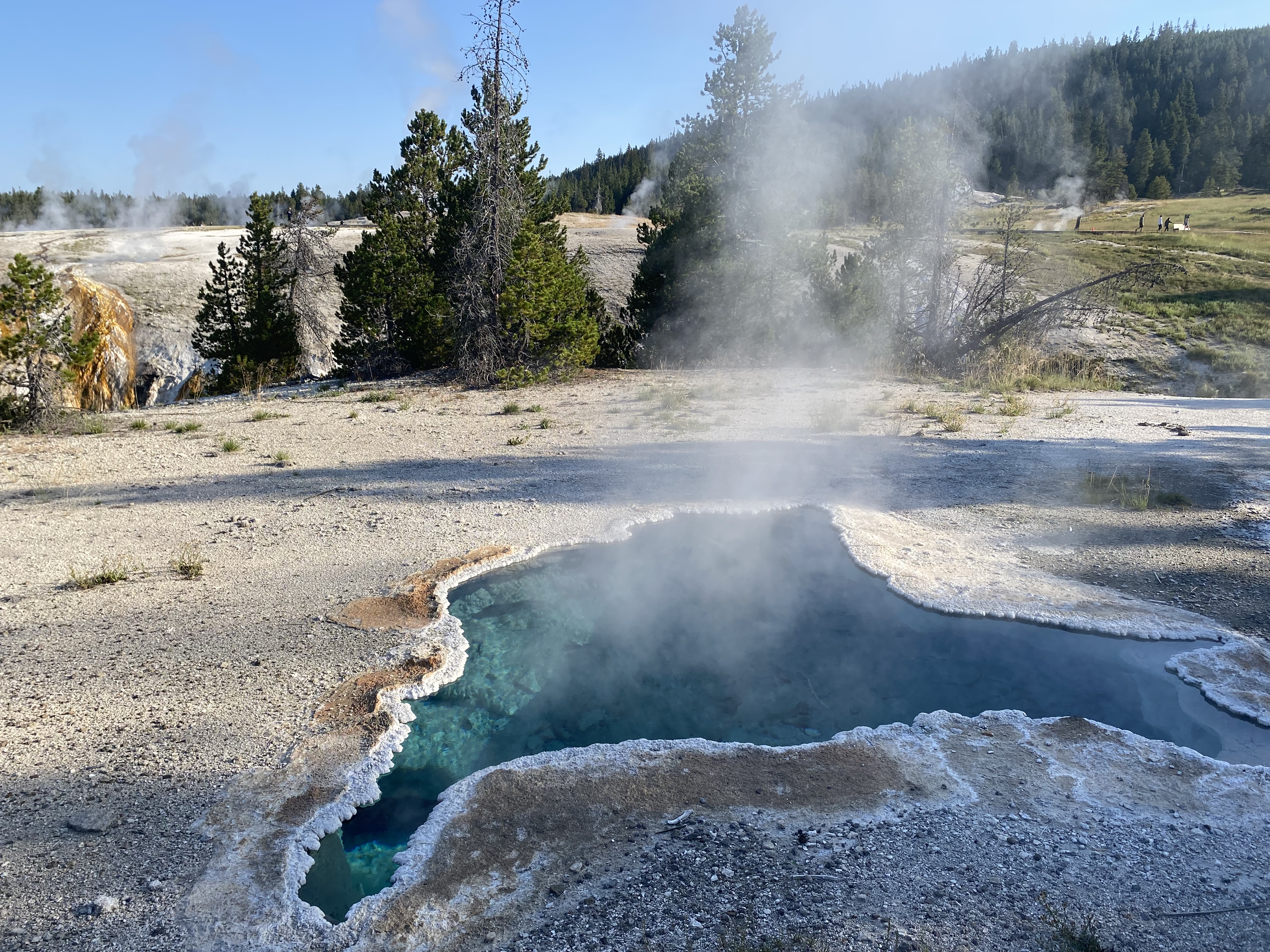 Yellowstone Adventure - 3 Day Itinerary - Geyser Near Old Faithful
