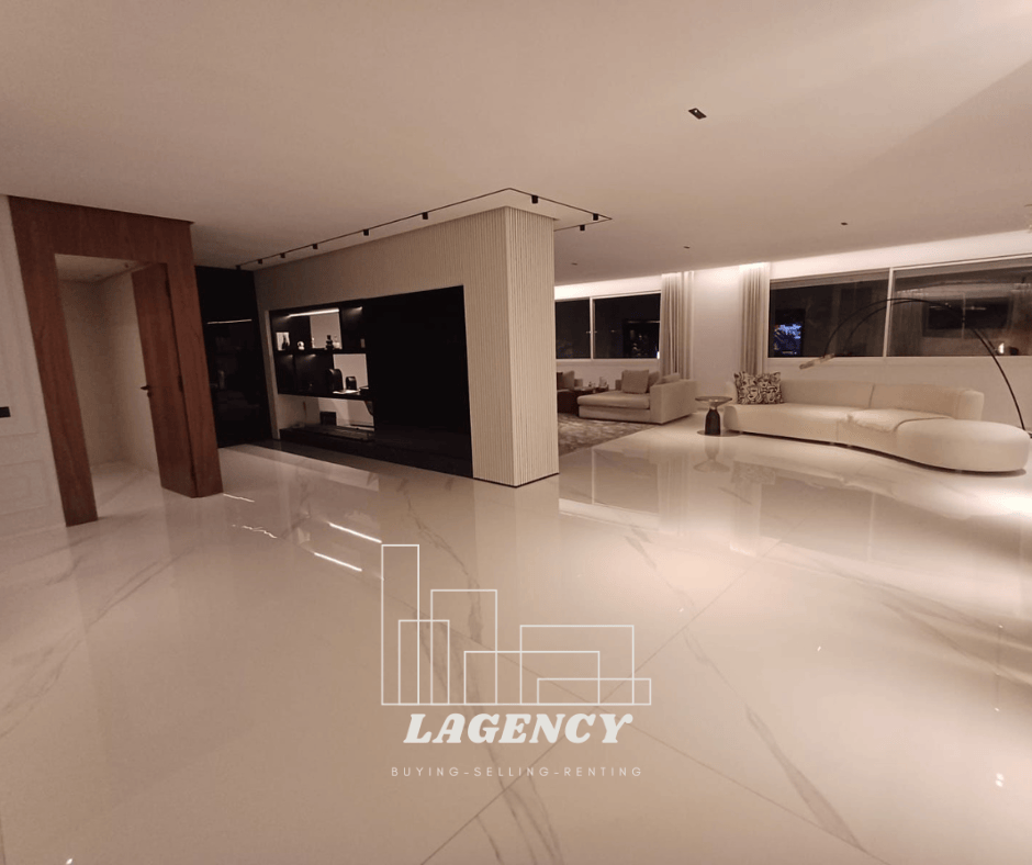 À Vendre : Appartement d’Exception 300 m² avec Vue Mer Latérale Ain Diab Casablanca