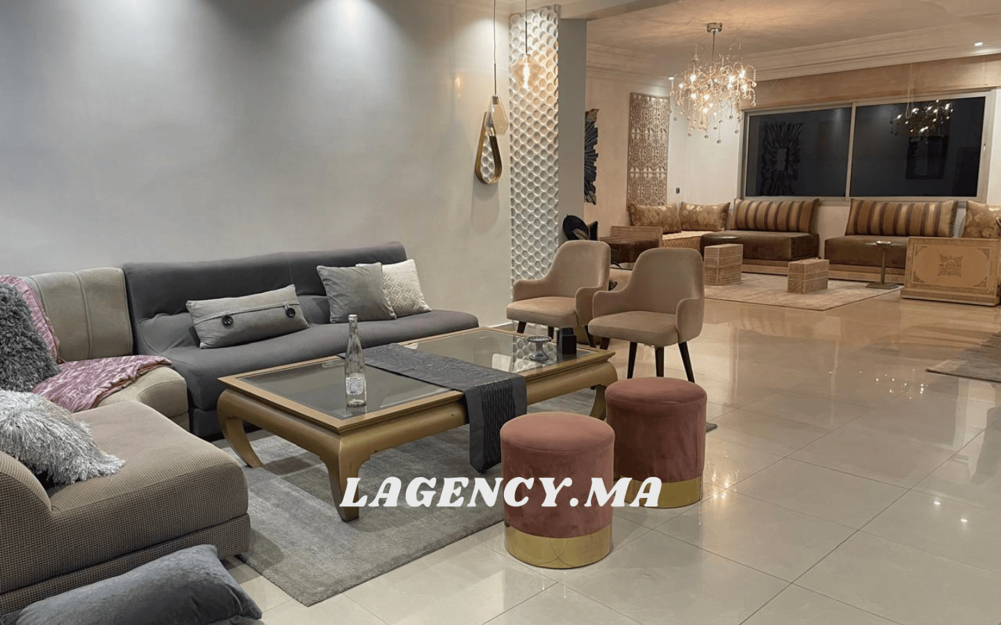 Appartement à louer 200 m² à CIL