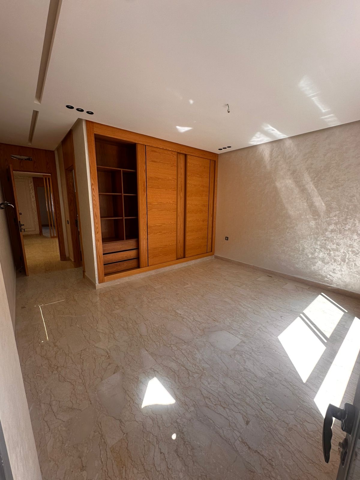 Appartement neuf à louer – Californie
