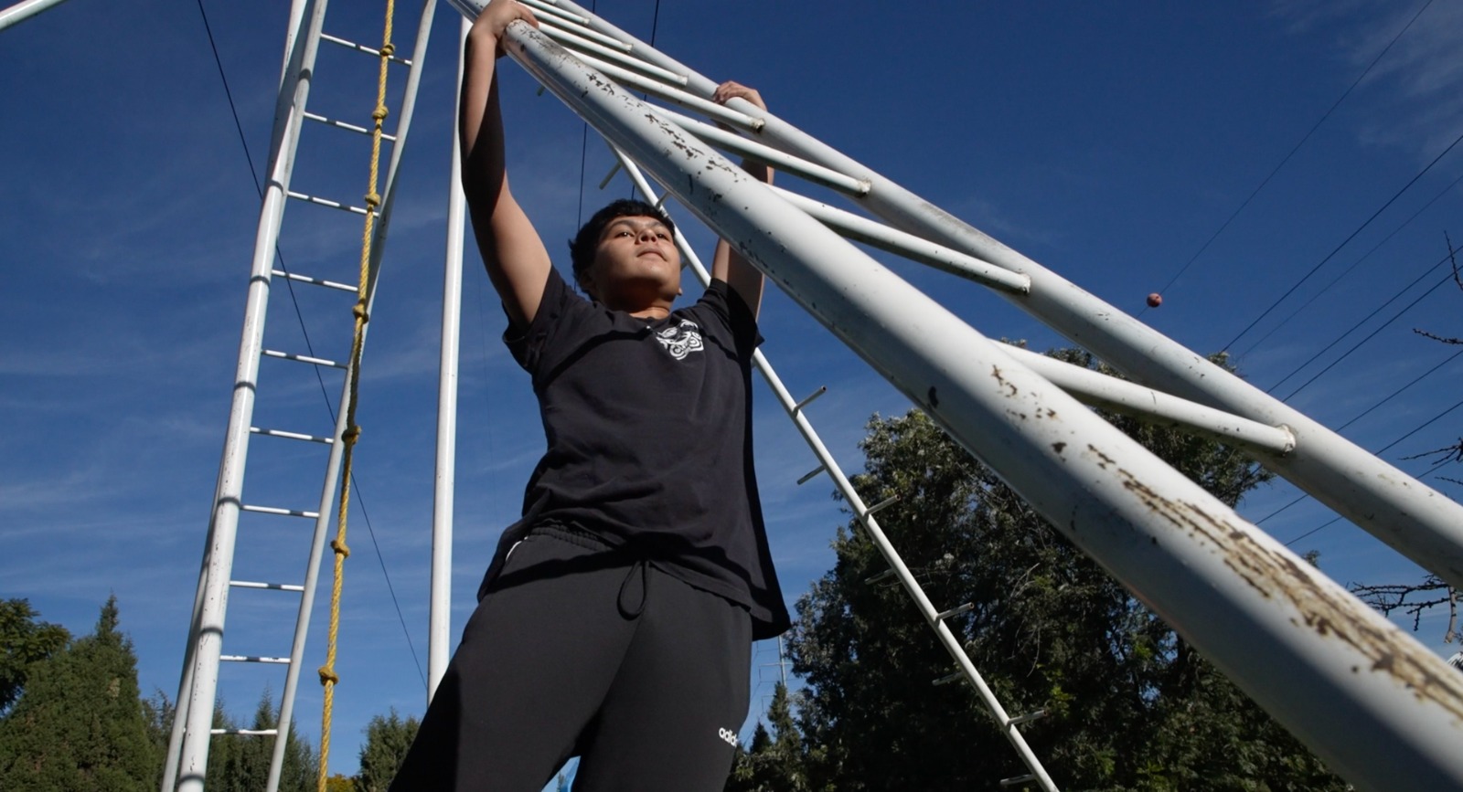LAS Y LOS JÓVENES DE AGUASCALIENTES APRENDEN NUEVAS HABILIDADES EN LA CASA DEL ADOLESCENTE