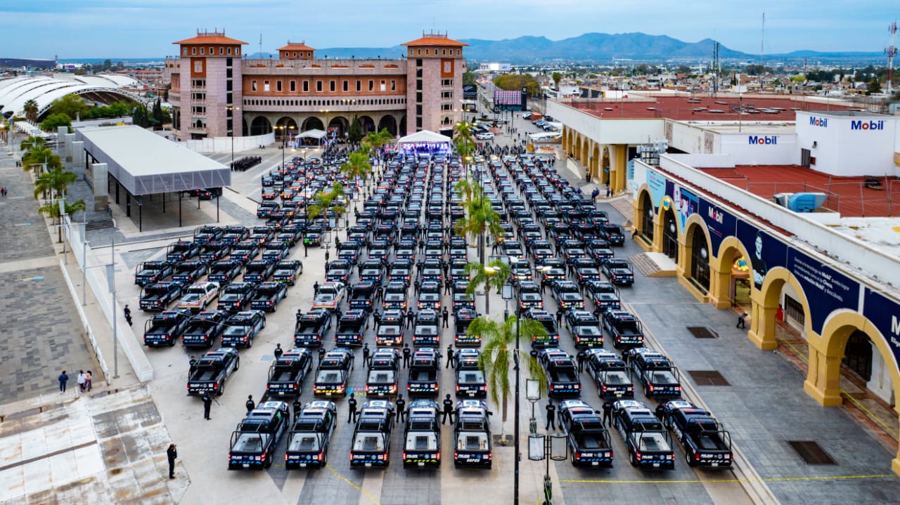 Con más de 119 millones de pesos, Tere Jiménez entrega 300 nuevas unidades para la policía de Aguascalientes