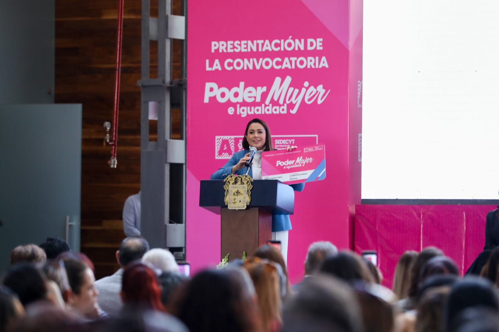 Anuncia Tere Jiménez bolsa de 30 millones de pesos en apoyo a mujeres emprendedoras