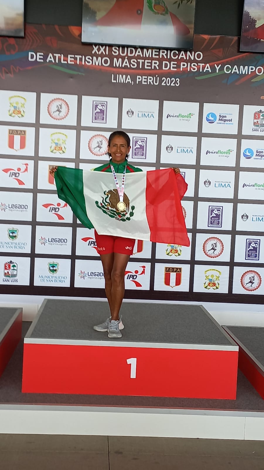Atleta máster de Aguascalientes destaca en competencia internacional