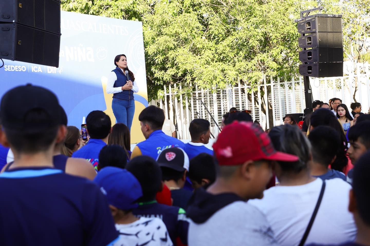 FESTEJA TERE JIMÉNEZ A NIÑAS Y NIÑOS DE LOS MUNICIPIOS POR SU DÍA